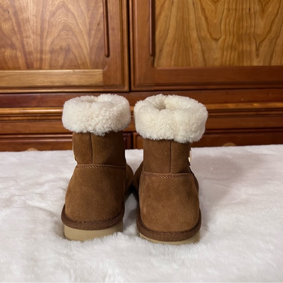 NWOB Michael Kors Brown Boots Size 7 M Signature MK Logo Leather Winter Fur Boot - Picture 5 of 11